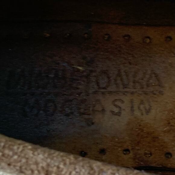 MINNETONKA Moccasin Womens 7 Kilty Hardsole Driving Dusty Brn Suede Fringe 403 - Picture 14 of 15